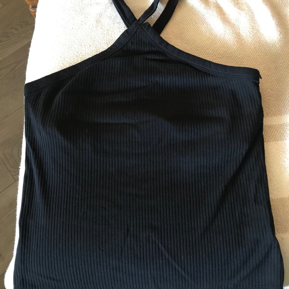 Old navy tank top black crisscross